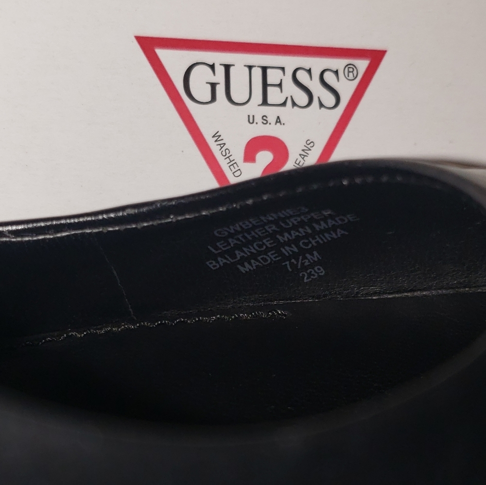 Classic Guess heels - Picture 5 of 5